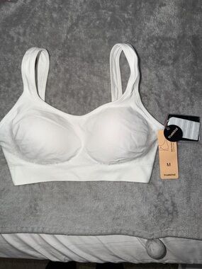 Truekind White Seamless Everyday Comfort Bra - Size Medium NWT